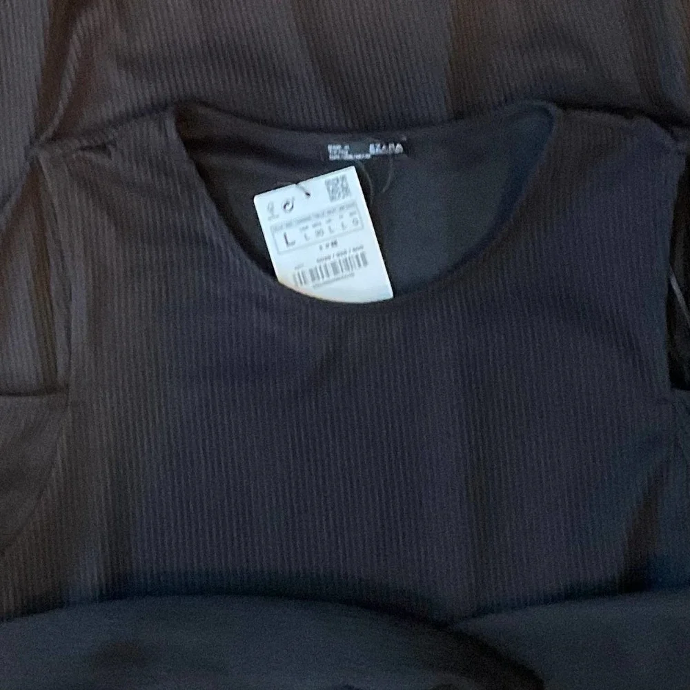 NWT Zara Cold Shoulder Ribbed Knit Dress